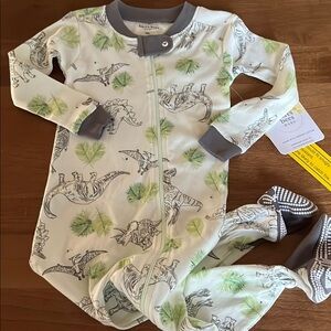 Burt’s bees Pajama Size 18 Months